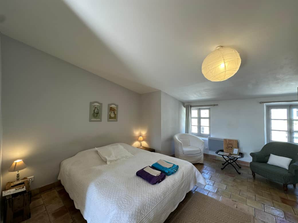 bedroom area, living room area, TV bedroom area, living room area, TV