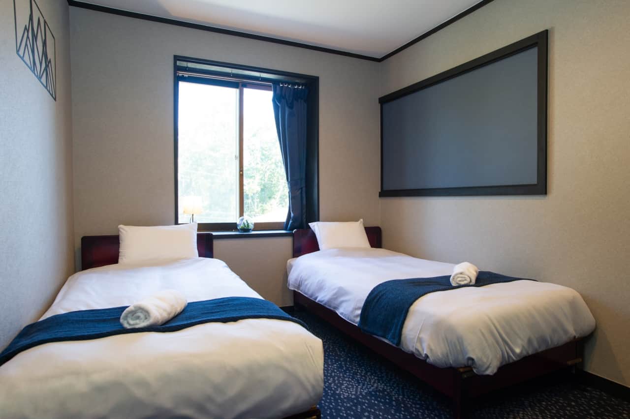 207 - Room 2