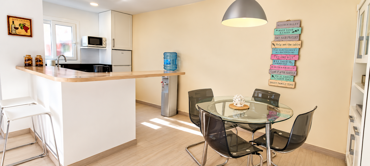 Cocina y comedor colon