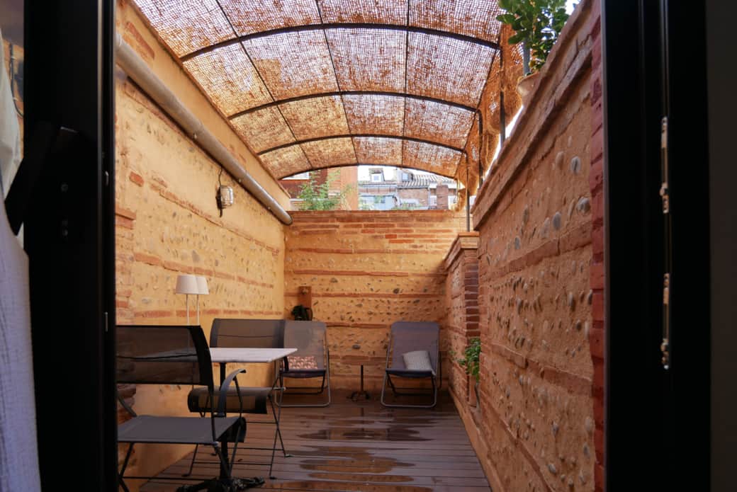 Terrasse privative au calme, au coeur du centre historique de Toulouse Terrasse privative au calme, au coeur du centre historique de Toulouse