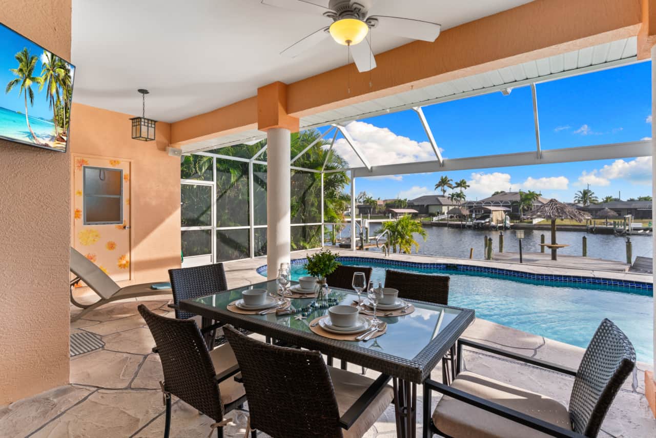 Seaside Villa Day Dream