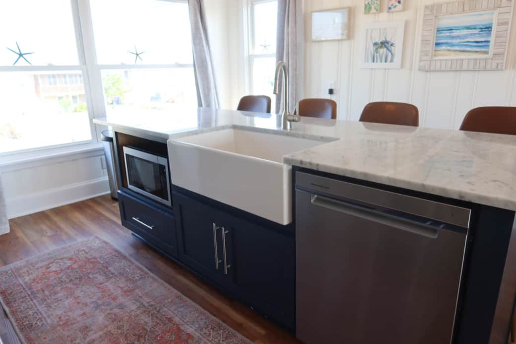 Cottage kitchen.