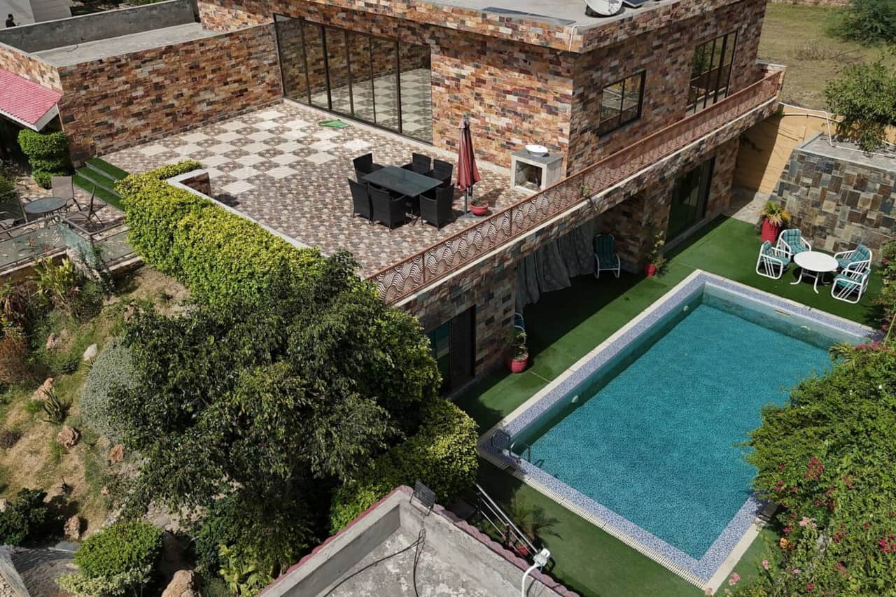Swimming Pool - The Barki Estate  | 3BR |  Luxurious | By Homyn