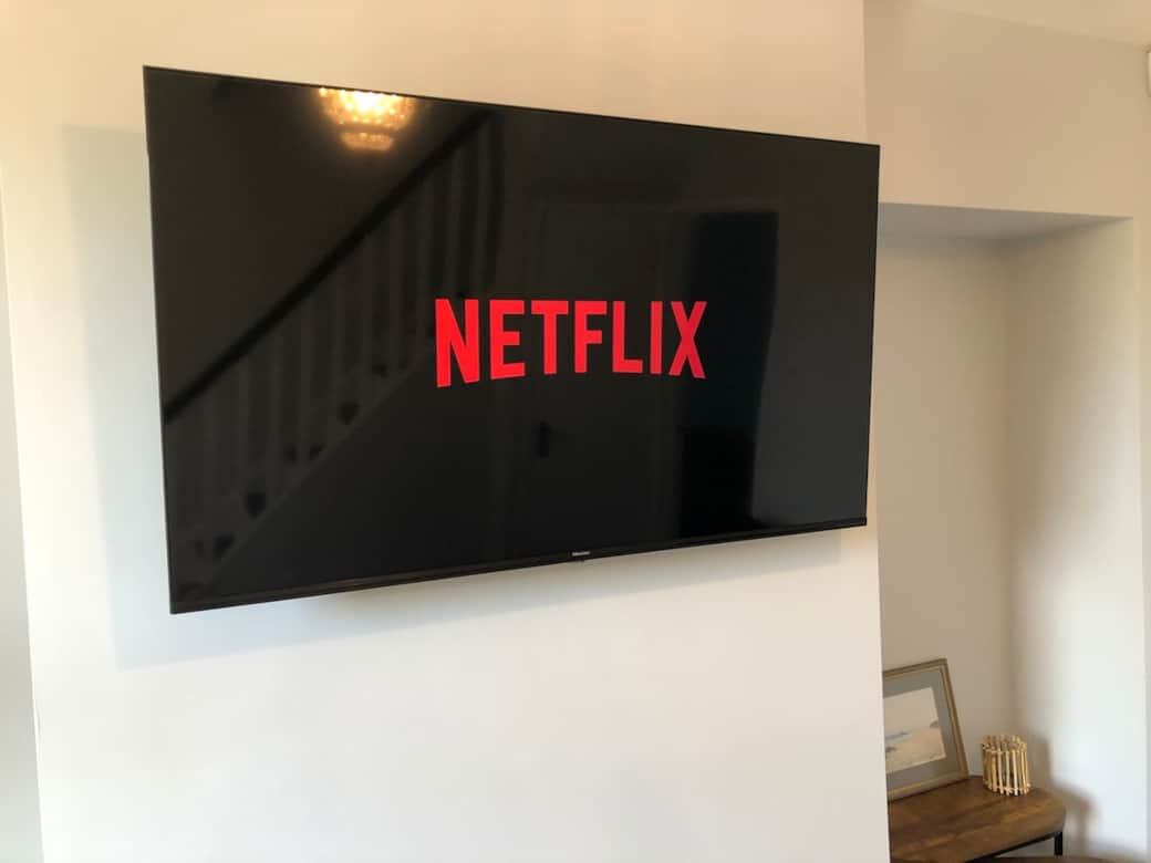 4k smart TV with entertainment package. Includes Netflix & Amazon TV