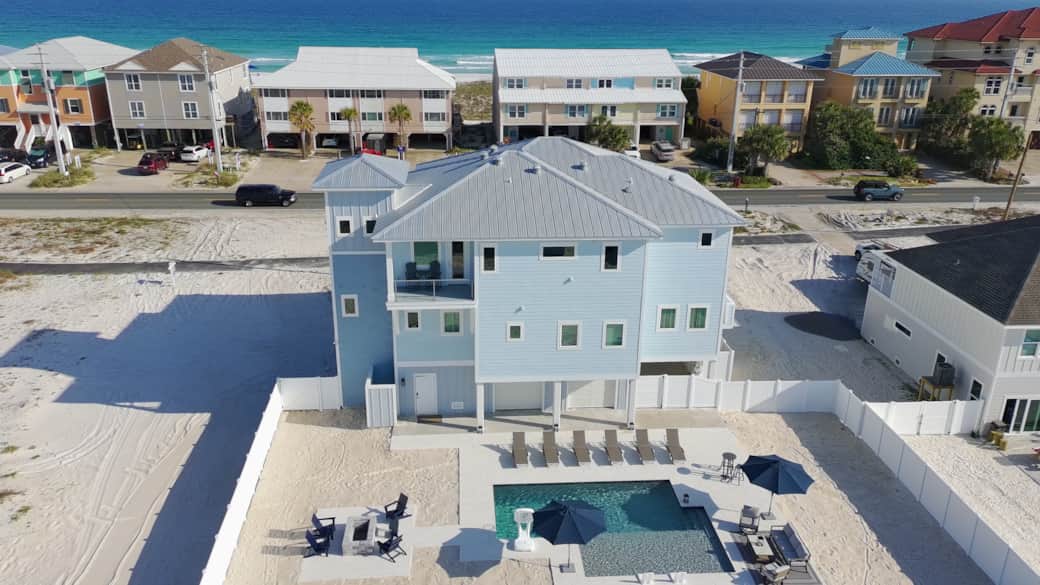 New Saltwater Pool & Firepit 