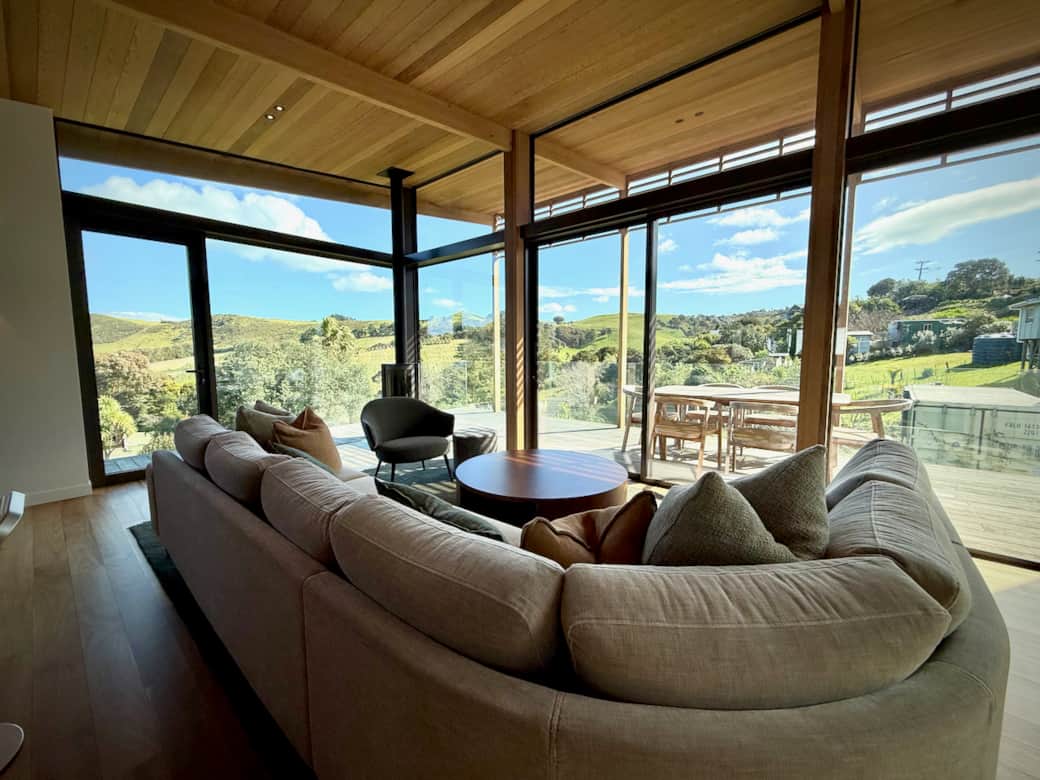 lounge area 