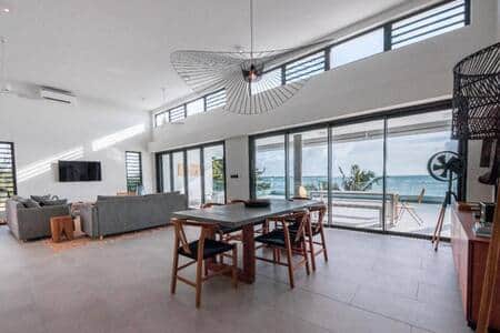 21003c81 4558 4a4c 8609 b74ec0b898c3