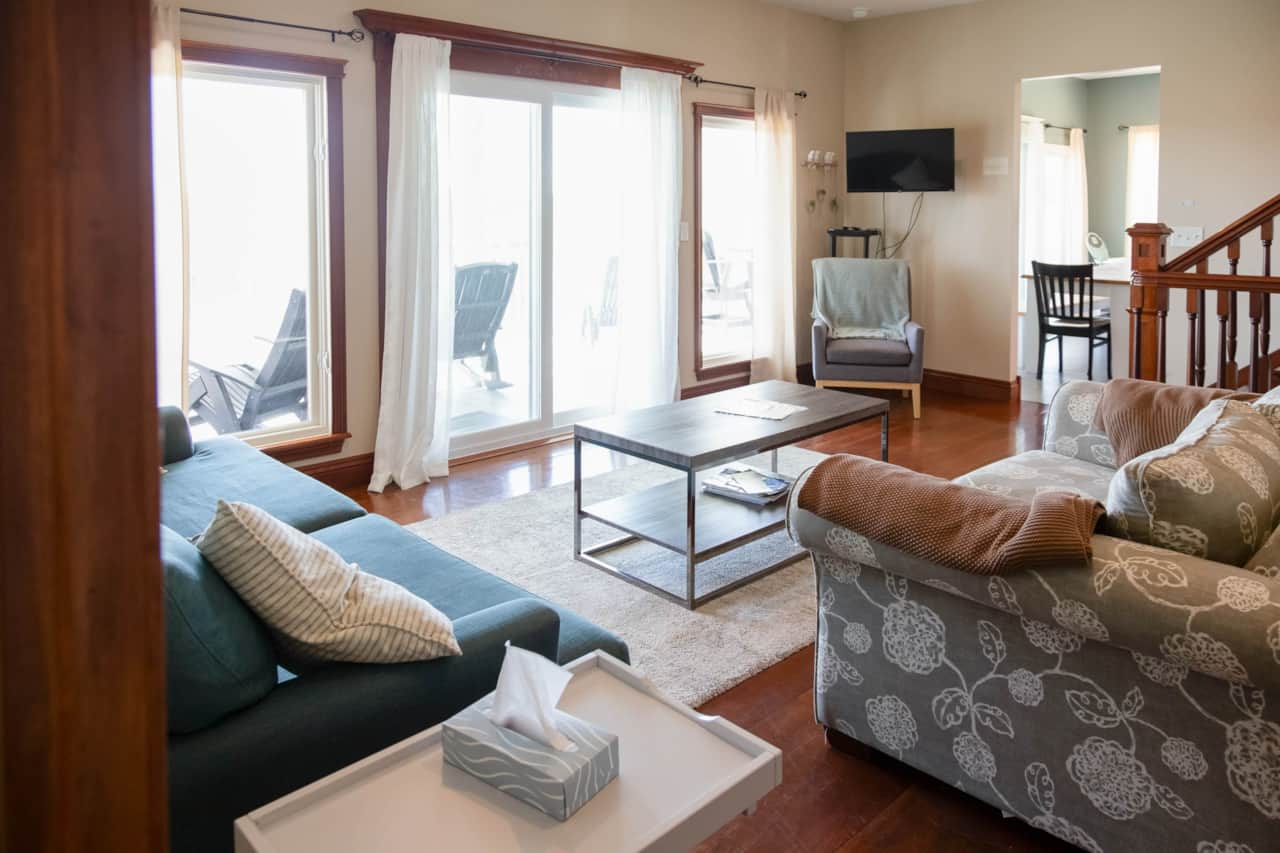 Living Room - 1