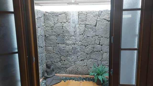 Main bedroom Zen Shower 