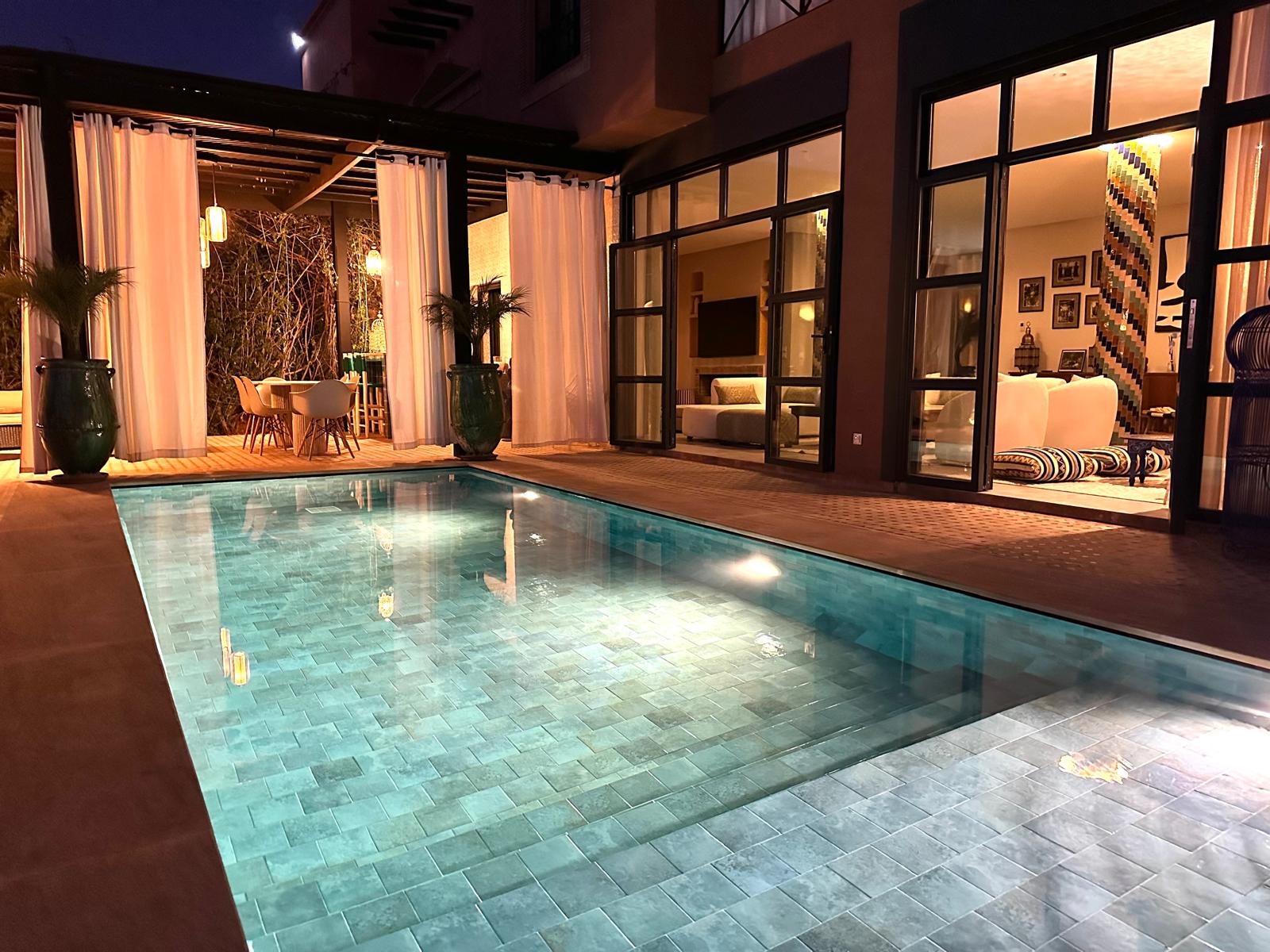 An IB Signature home