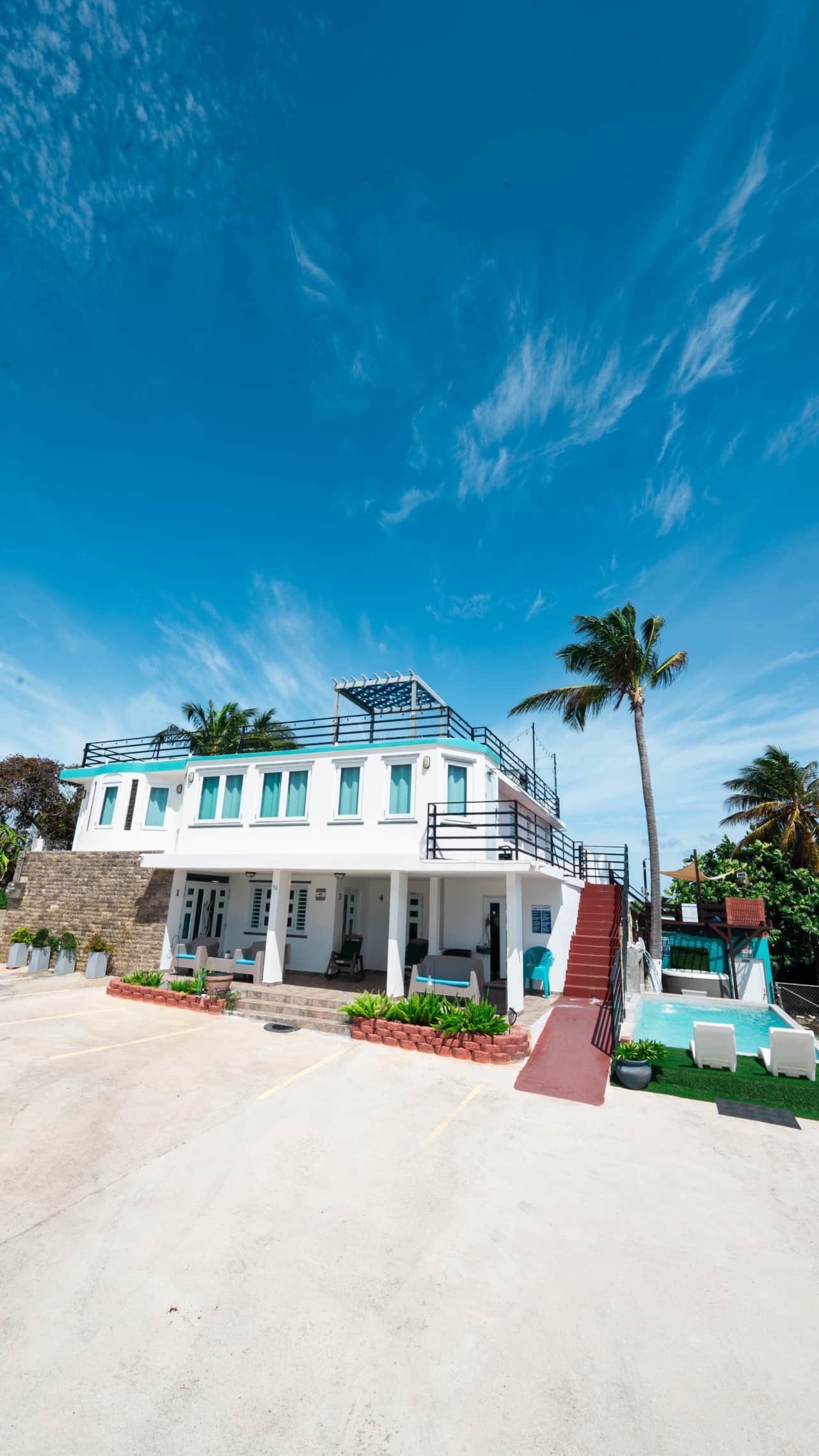 Your paradise away from home!