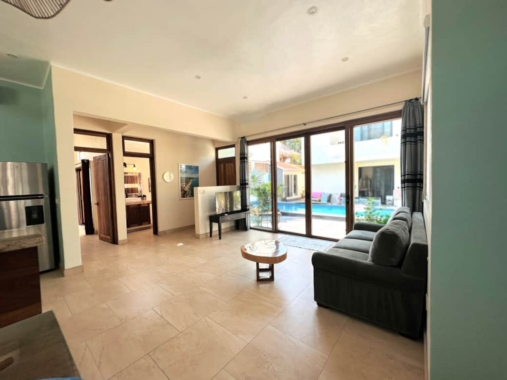 Casita Rubia - Garden level, King size bed + sofa bed, Full kitchen, Pets ok, Shared property + Pool Casita Rubia - Garden level, King size bed + sofa bed, Full kitchen, Pets ok, Shared property + Pool