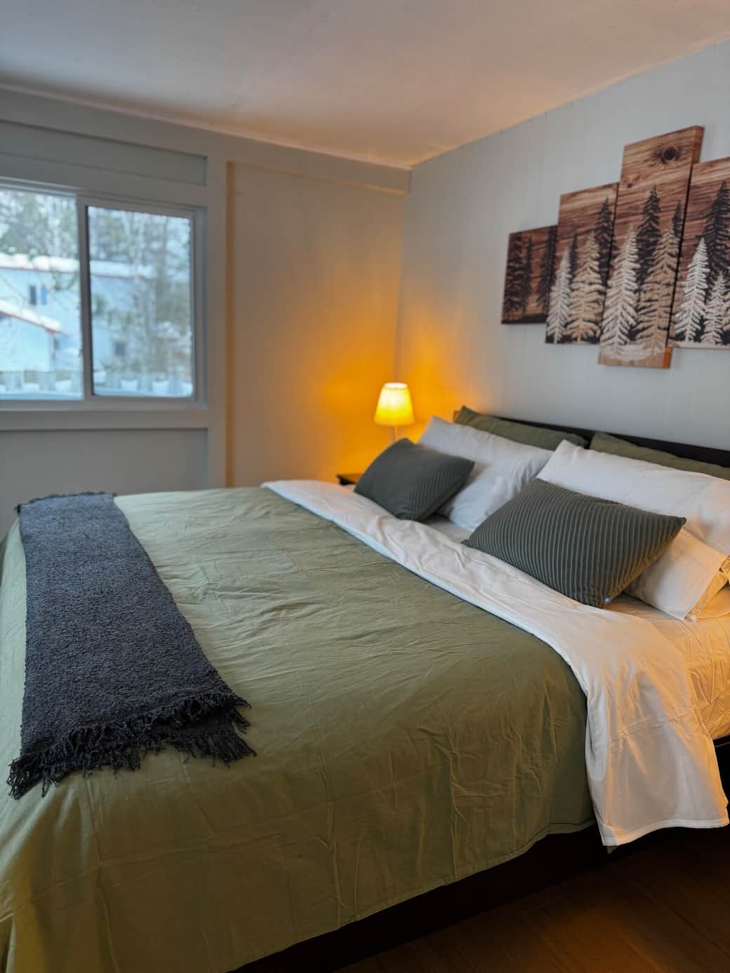 Bedroom 1 King Bed Bedroom 1 King Bed