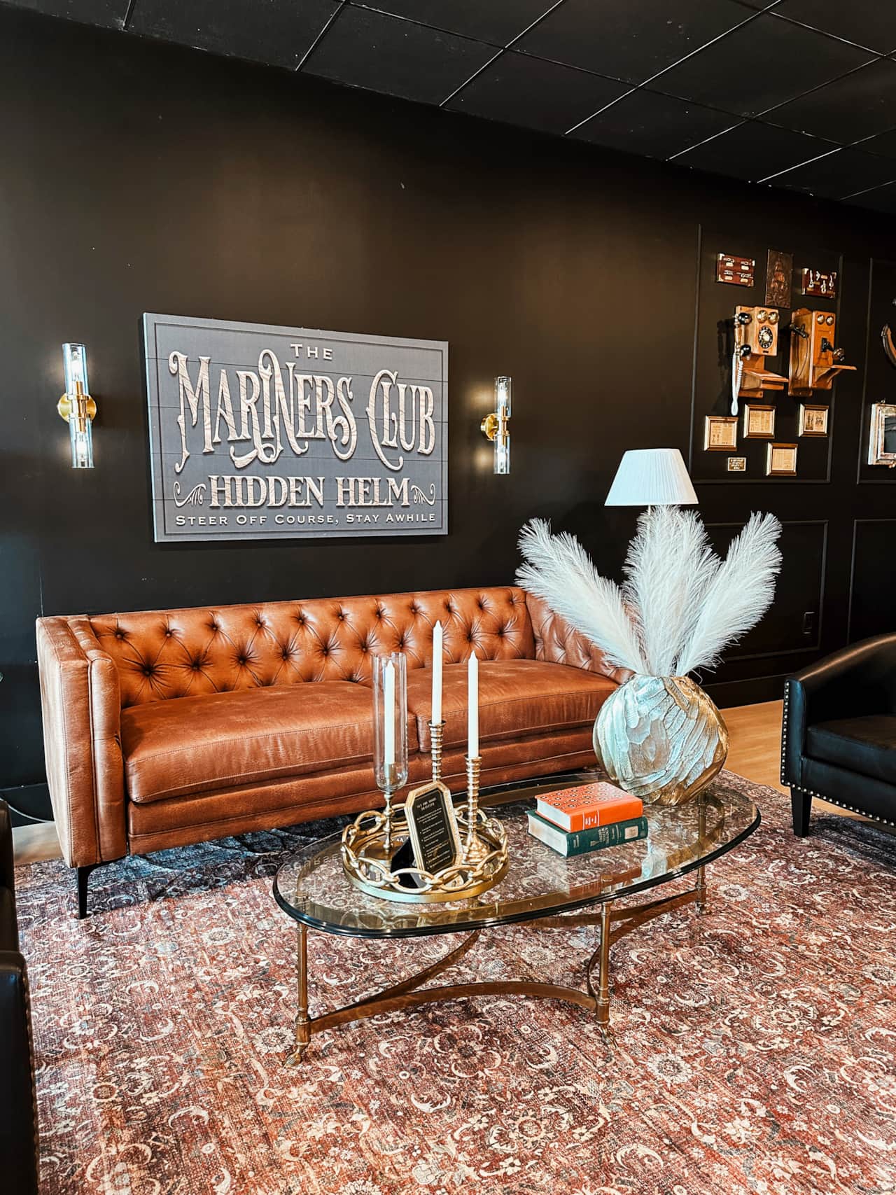 Not all club rooms are created equal. The Mariners Club unveils our speakeasy lounge vibe.