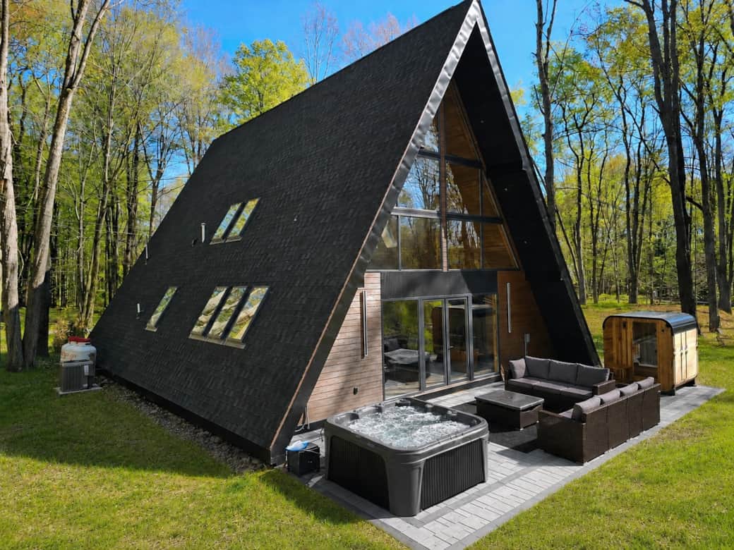 Hot Tub and Sauna, everything you need for a super relaxing retreat in the woods here in the Poconos Hot Tub and Sauna, everything you need for a super relaxing retreat in the woods here in the Poconos