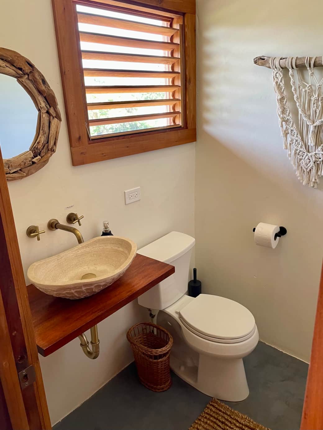 Main floor powder room 