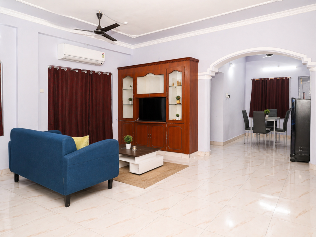 1stfloor_hall and dining 1stfloor_hall and dining