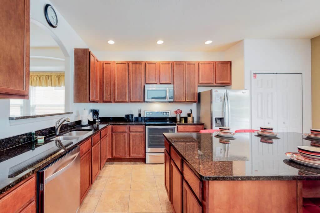 fully equipped kitchen