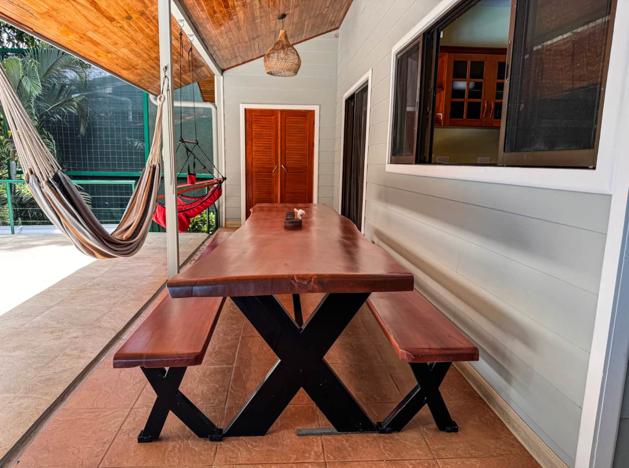 FAMILY STYLE DECK TABLE