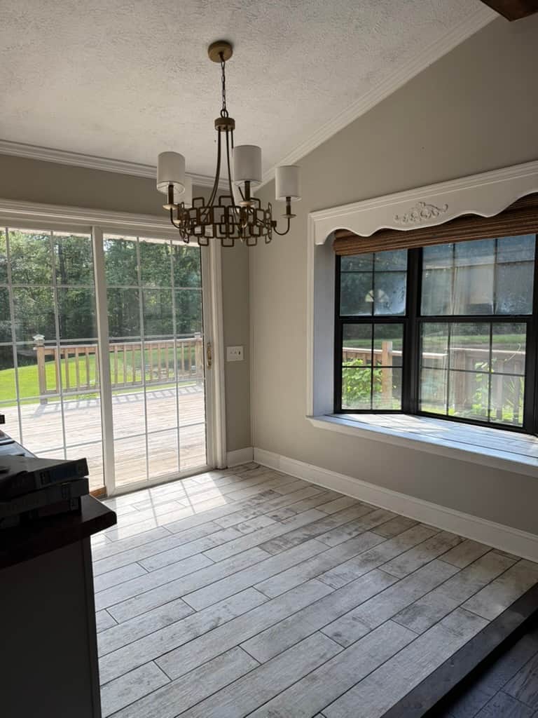 Breakfast Nook (before)