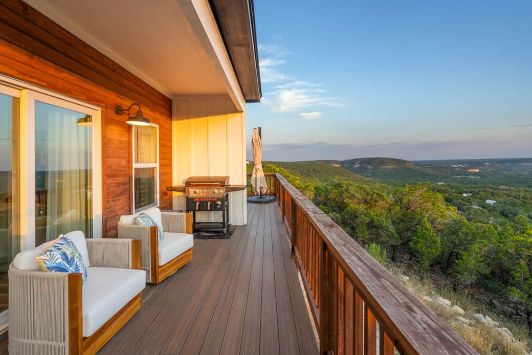 Relax on Deck Overlooking Hill Country Relax on Deck Overlooking Hill Country