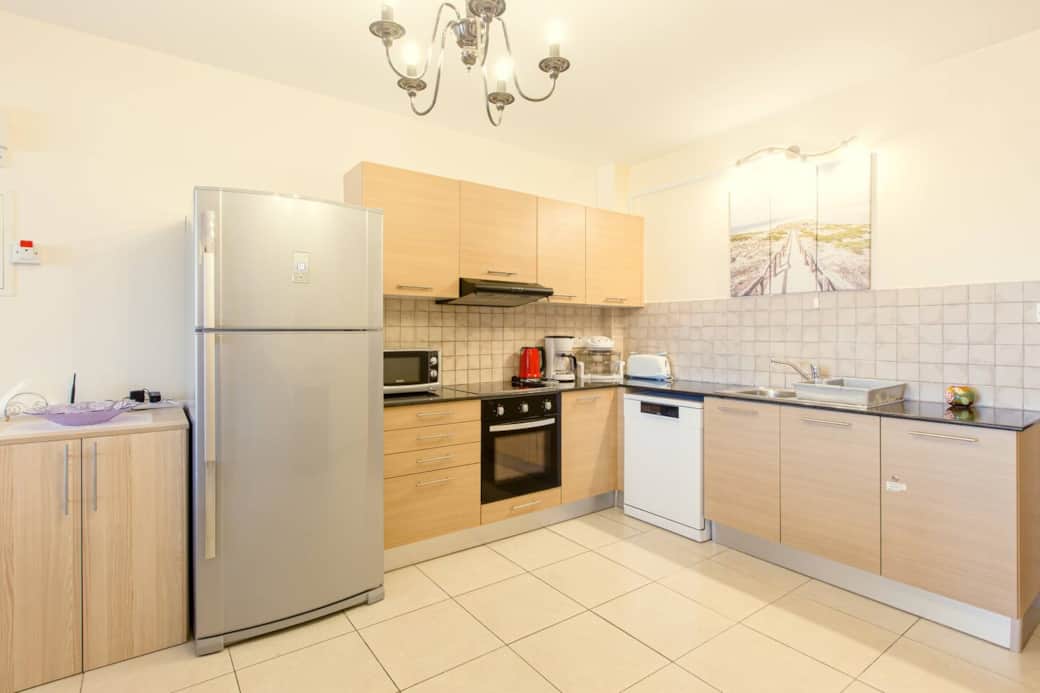 Fully equipped kitchen