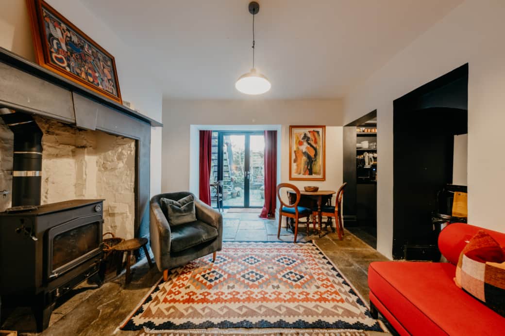 Samuel's Den © Olivier Burnside 2026-5 Samuel's Den © Olivier Burnside 2026-5