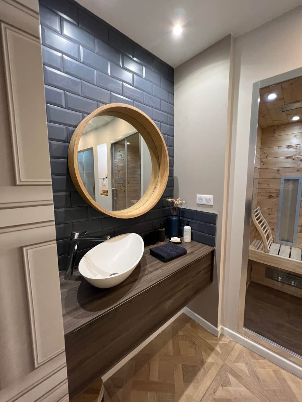 9 - BATHROOM PART 1