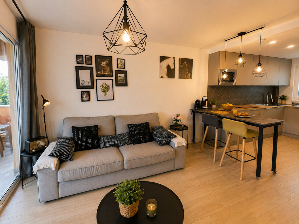 Soggiorno, sala da pranzo, cucina