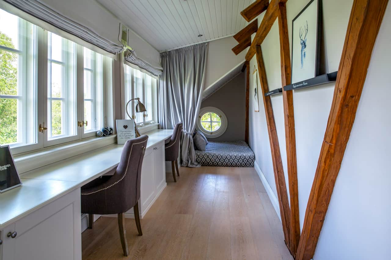Villa office space