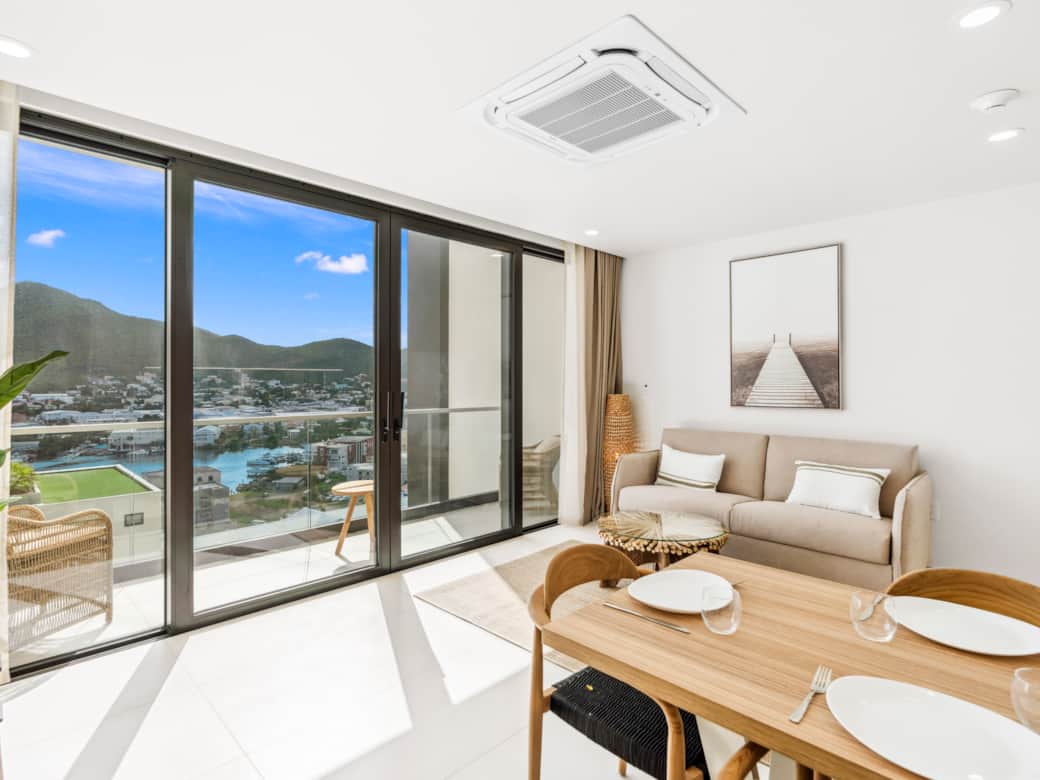 Dining Room+Living Room Dining Room+Living Room