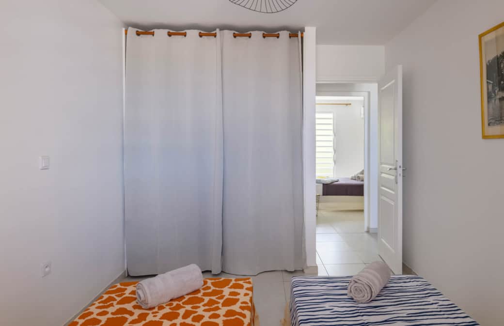 MadouBamboo - Dressing bedroom 1 view from balcony MadouBamboo - Dressing bedroom 1 view from balcony