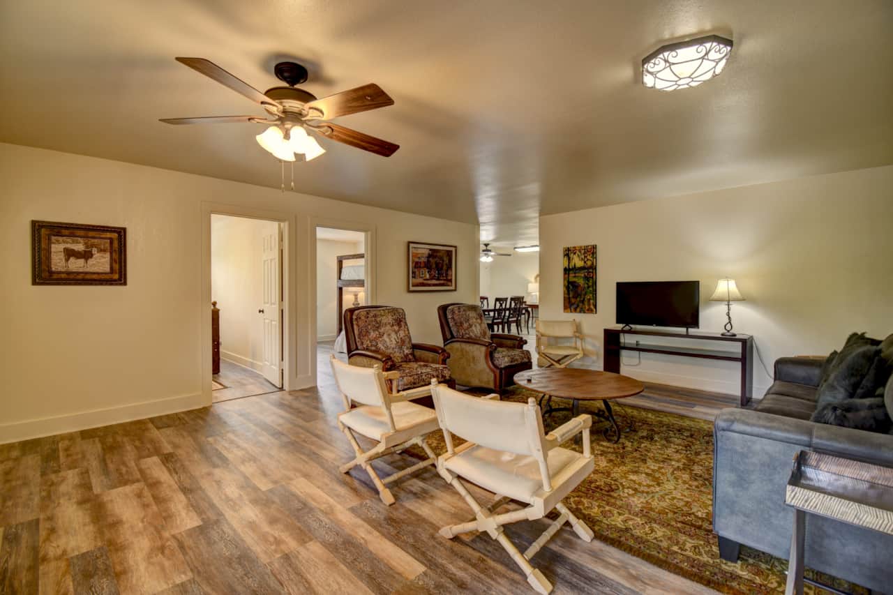 Riverview Lower - Living Room