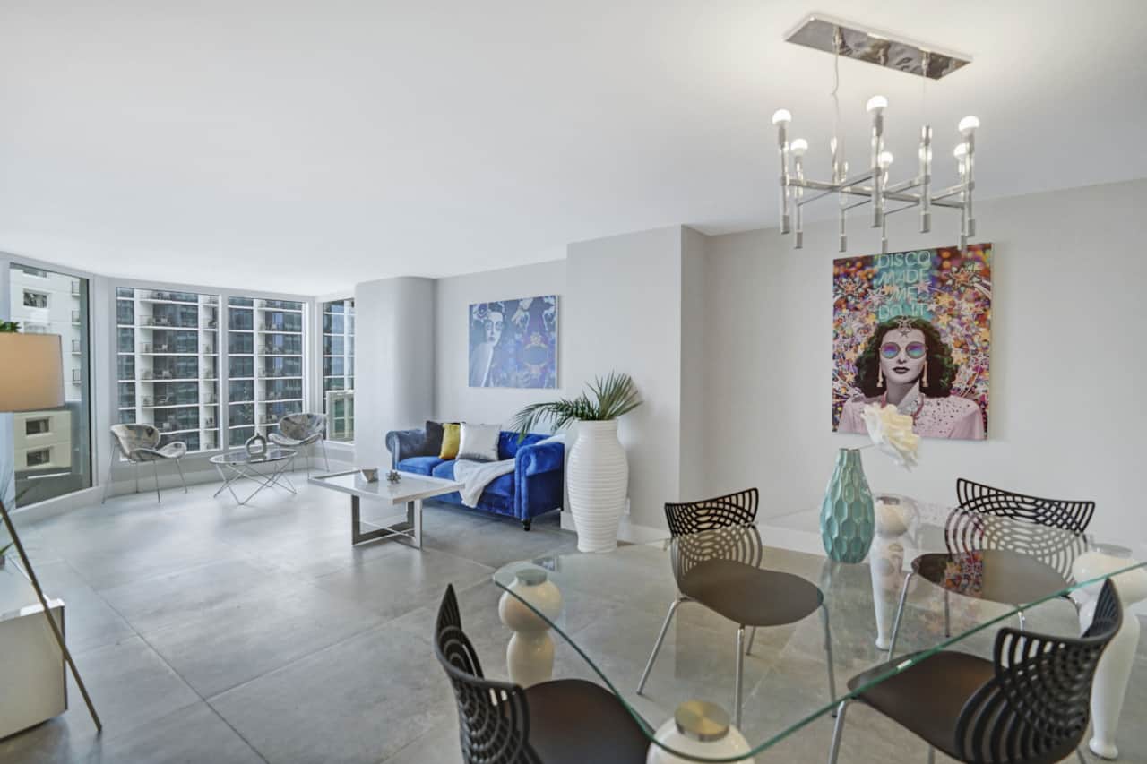 Blue Moon! (3 bedroom condo)