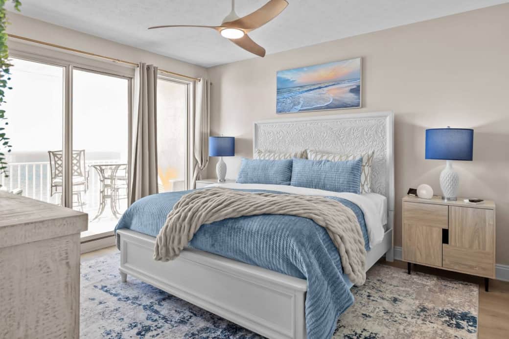 Master bedroom with Balcony access Master bedroom with Balcony access