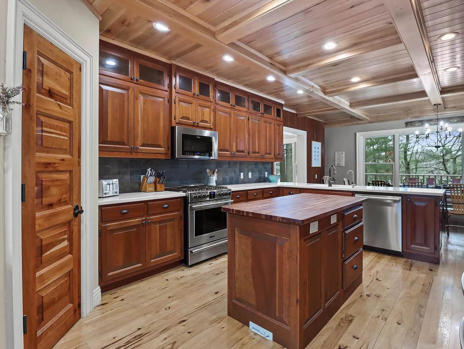 kitchen1.jpeg