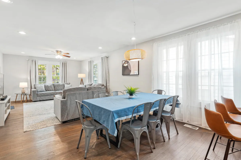 Living/ Dining
