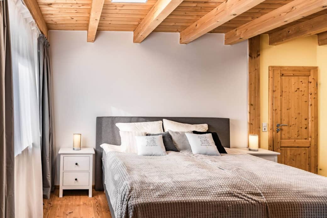Hauptschlafzimmer (1) im OG