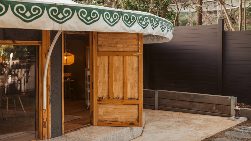 Everybody's Yurt - Entrance Everybody's Yurt - Entrance