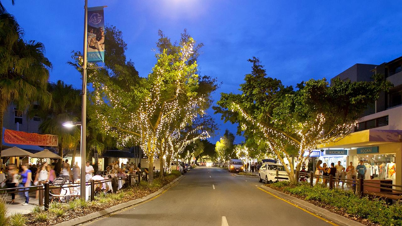 Hastings Street 15 minutes drive or easy bus access