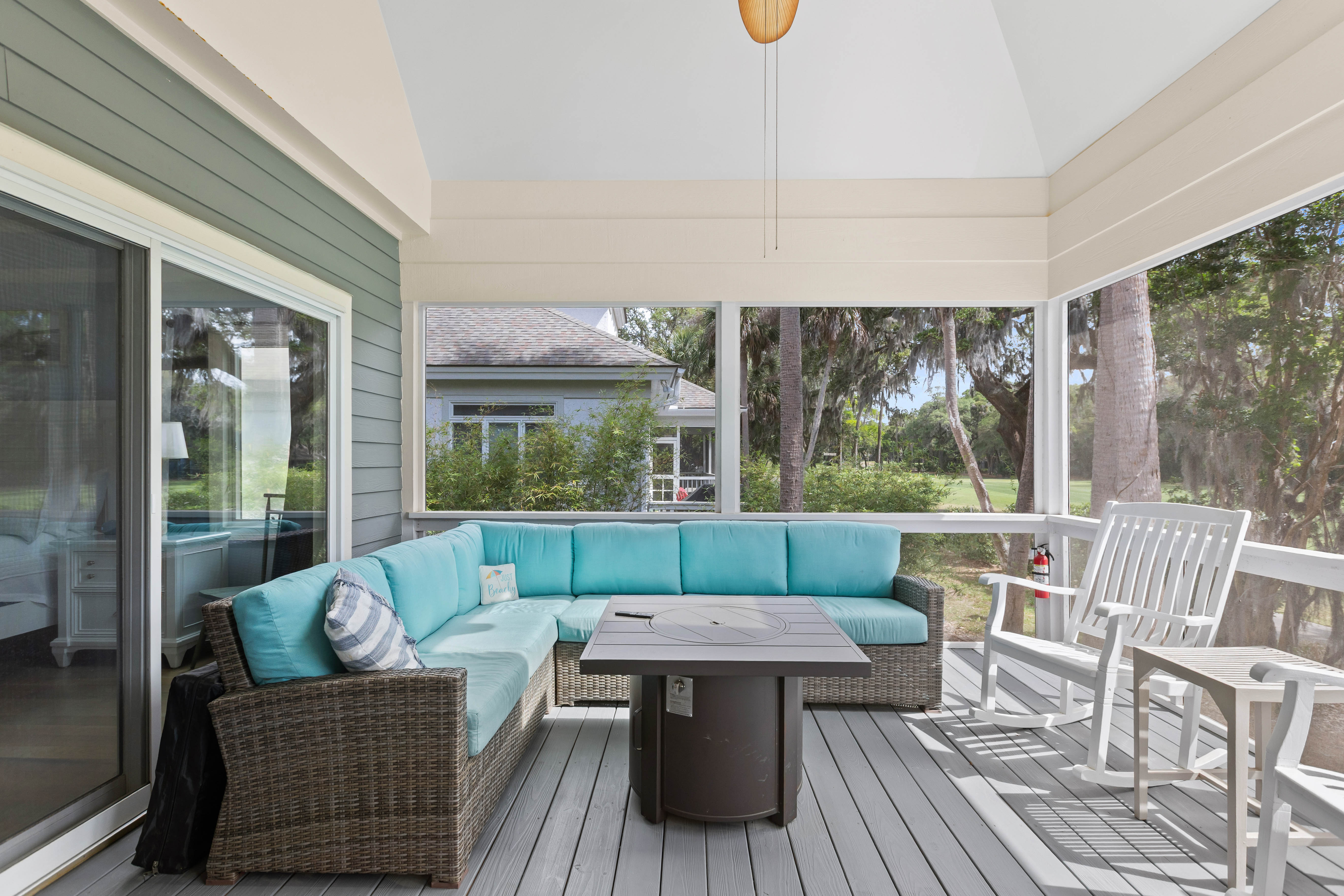 Screened in porch