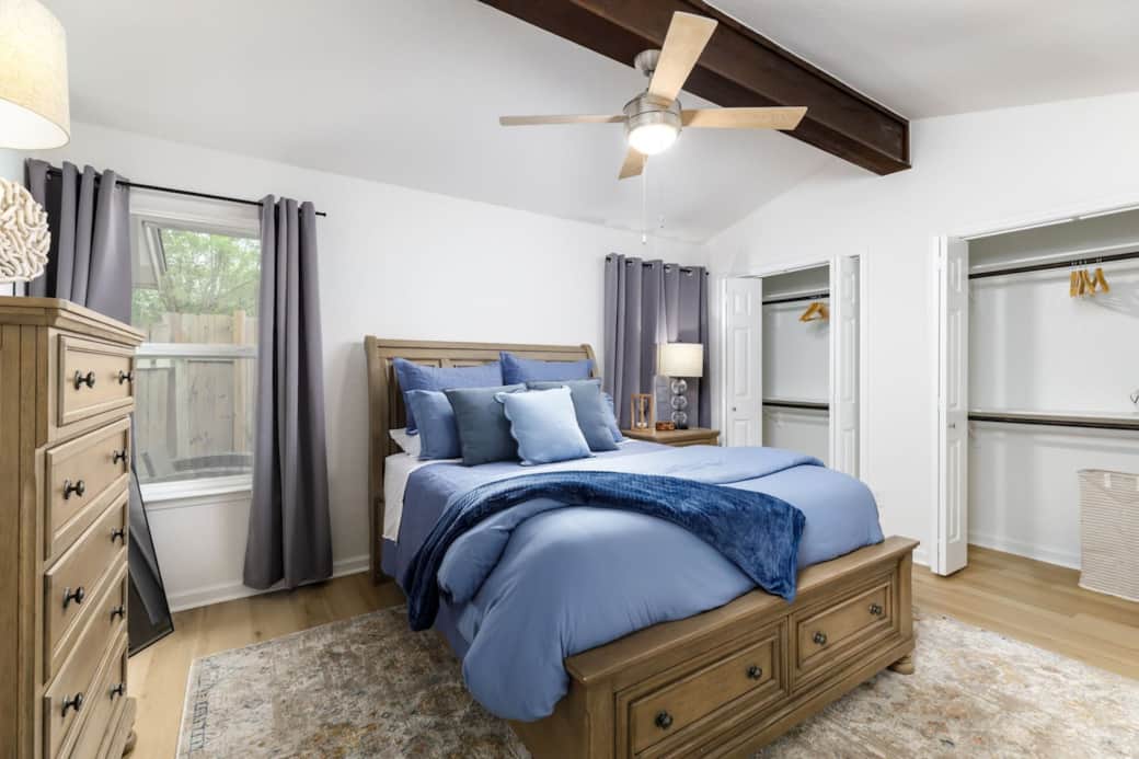 Master Bedroom Pic 2