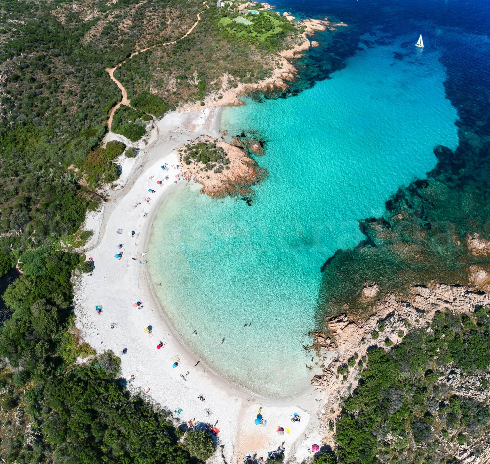 9. Spiaggia del Principe.jpg