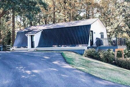 Front view of the barn. Parking is on the pavement in front of the main door. Front view of the barn. Parking is on the pavement in front of the main door.