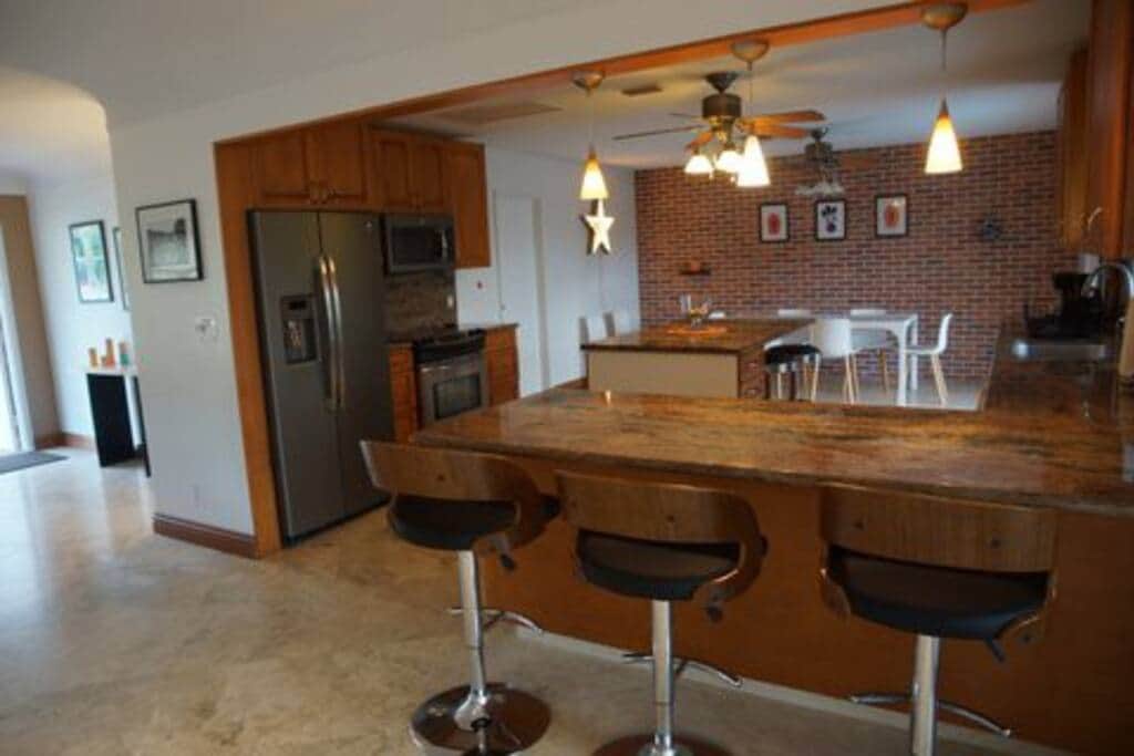 Breakfast bar