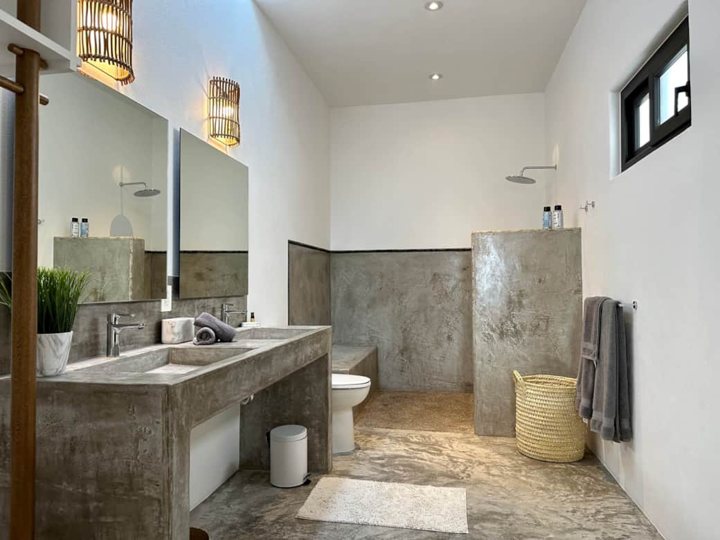 Bathroom Primary Bedroom