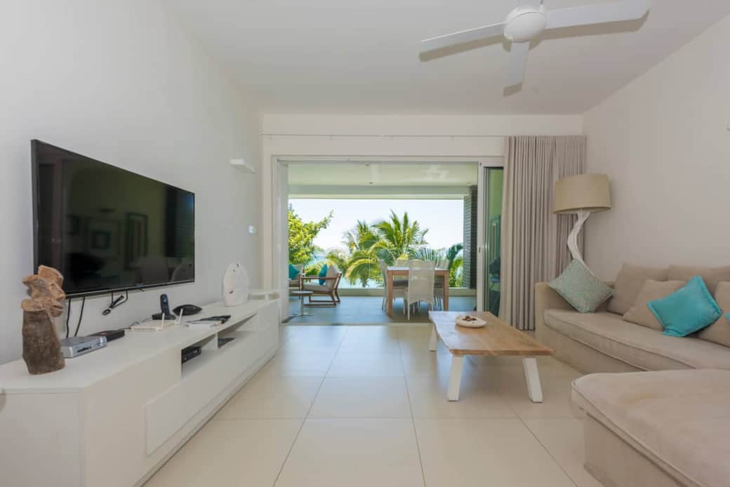 Living room with smart TV and wifi Living room with smart TV and wifi
