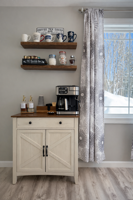 Fully stocked coffee station to start your mornings before exploring the UP. Fully stocked coffee station to start your mornings before exploring the UP.
