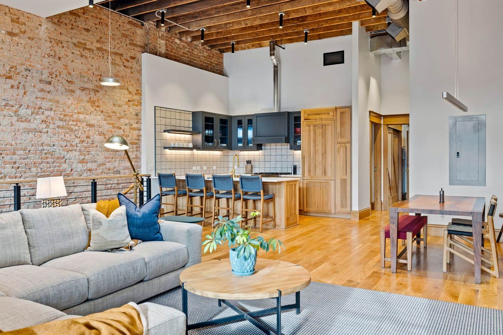 The Pressroom Atelier - Historic Loft Vacation Rental Downtown Sheridan Wyoming