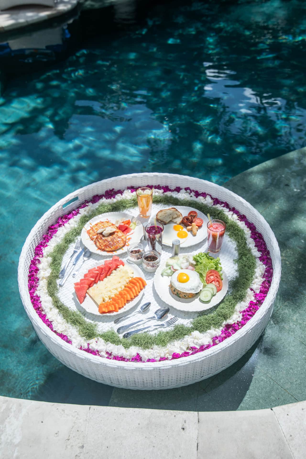 Pool Breakfast